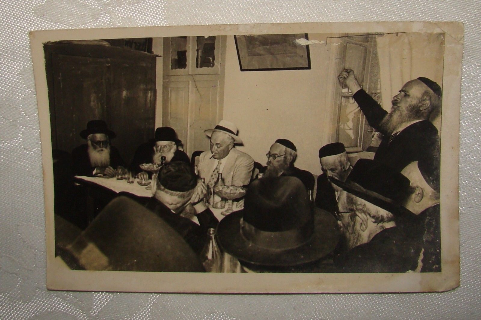 Jewish-judaica-rabbi-photo-Jerusalem-synagogue-yeshiva.jpg